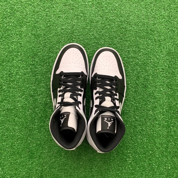 🐼*NEW* Air Jordan 1 Mid “White Shadow” (Sz 9.5) - Picture 6 of 10